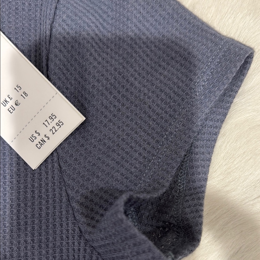 Gray Button-Up Ribbed T-Shirt - Picture 7 of 8